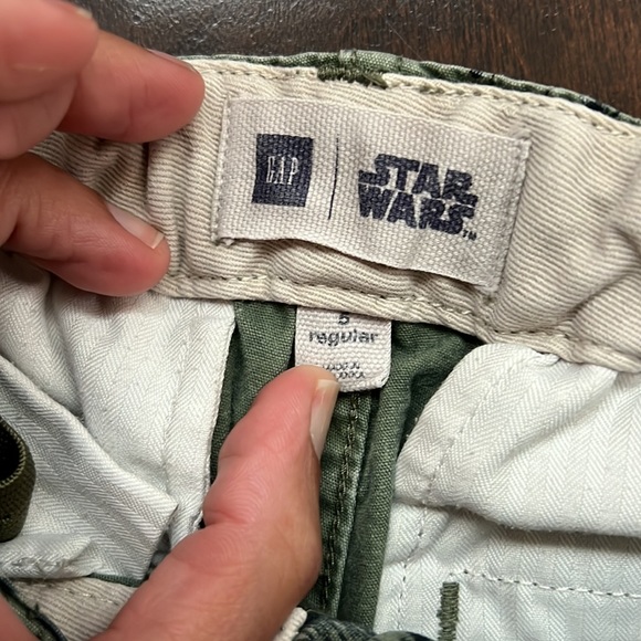 Rare!! GAP X STAR WARS chino shorts - Picture 5 of 5